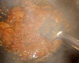A picture of step 2 of Tamatar khajur ki chutney.