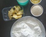 A picture of step 2 of Pineapple cake.