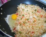 A picture of step 6 of Fried left over rice.