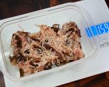 Hình bước làm 1 của món Mực Nhồi Thịt Sốt Cà Chua