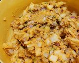 A picture of step 2 of Aloo payaz bhajiya (pakora).