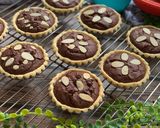 A picture of step 6 of Pie Brownies.