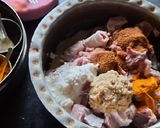 A picture of step 1 of Jatretil mutton gravy masala (jatra food).