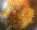 A picture of step 2 of Vegetable Daliya Khichdi.