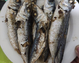 Foto langkah ke 1 dari resep 52. Tumis Ikan Keranjang.