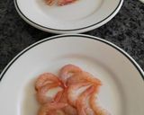 Foto del paso 1 de la receta: Patatas con sepia y gambas