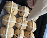 Hot cross bun, a nagypénteki keresztes kalács! recept fázis 6 fotója