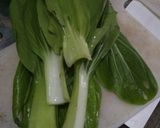 Foto langkah ke 1 dari resep Pokcoy Garlic Ala Chinese Food.