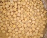 A picture of step 1 of Chana gravy.