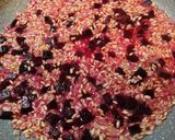 Foto del passaggio 2 della ricetta Risotto alla barbabietola su fonduta di stracchino