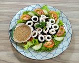 Hình bước làm 4 của món SALAD MỰC - Kaisen sarada