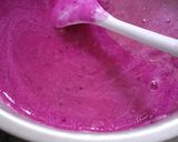 Foto langkah ke 2 dari resep Puding lapis buah naga.