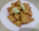 A picture of step 7 of Crunchy Mandazi.