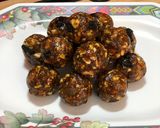 A picture of step 10 of Dry Fruit Laddu.