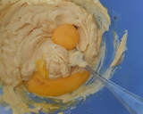 Foto del paso 3 de la receta: Bundt cake glaseado de vainilla