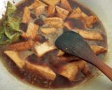 Foto langkah ke 2 dari resep Semur Telur dan Tahu Coklat.