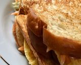 Foto langkah ke 5 dari resep Toast Telur dan Salad Kubis-Wortel.