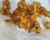 A picture of step 3 of Crispy Cauliflower Manchurian.