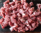 Foto del paso 2 de la receta: Arroz con queso y carne con verdeo