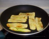 Foto del paso 4 de la receta: Libritos de calabacín y queso con sésamo