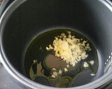 Foto del paso 3 de la receta: Salteado de noodles de arroz con cerdo