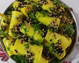 A picture of step 4 of खांडवी (khandvi recipe in marathi).