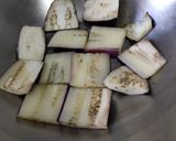 A picture of step 1 of Eggplant with Black Vinegar.