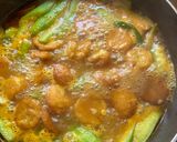 A picture of step 7 of Ridge gourd curry with Lentil Dumplings.