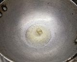 A picture of step 4 of Jain Cheese burst pizza.