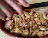 Foto del paso 6 de la receta Alitas de pollo con miel y pimentón