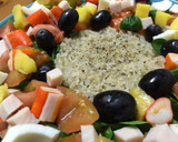 Foto del paso 1 de la receta: Ensalada de quinoa con tomate, pavo, piña, mango, cangrejo, huevo duro y uvas