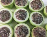 Hình bước làm 3 của món Canh bầu nhồi thịt