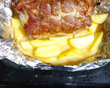 Foto del paso 5 de la receta: Lomo de cerdo relleno y patatas al vino