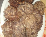 Foto del paso 3 de la receta: Tortitas de res en salsa verde