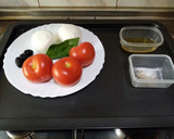Foto del paso 1 de la receta: Ensalada de tomate y mozzarella (caprese)
