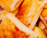 A picture of step 3 of Chicken Puffs.