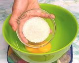 Foto langkah ke 3 dari resep BOLU KUKUS PANDAN MEKAR || BOLU KUKUS ANTI GAGAL.