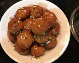 A picture of step 7 of BALUSHAHI or BADUSHA.