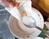 Foto langkah ke 3 dari resep Lumpia Isi Ayam Suwir Pedas.