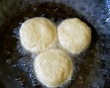 Foto langkah ke 4 dari resep Tepung~Roti Goreng Abon.