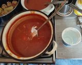 1990. Paradicsomos húsgombóc és paradicsomos tejfölös paprika és gombóc 😋 recept fázis 5 fotója