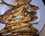 Foto langkah ke 1 dari resep Ikan kembung ala padang.