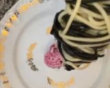 Une image de l'étape 6 de Spaghetti à l'encre de seiche gambas.
