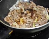 A picture of step 4 of Teppanyaki-Style Stir-Fried Beef with Scallions.