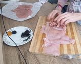 Foto del paso 2 de la receta: Pechuga de pavo rellena de chorizo criollo