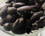 Foto del paso 5 de la receta: Almendras y nueces bañadas en chocolate
