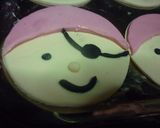 Foto del paso 5 de la receta: Masitas decoradas de piratas