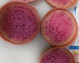 Foto langkah ke 4 dari resep Martabak Mini Pink Buah Naga.