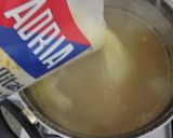 Foto del paso 1 de la receta: Mi sopa de agua con la que herví papas y boñatos hago sopa con fideos estrellitas