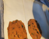 A picture of step 4 of Curry Puff❤️.